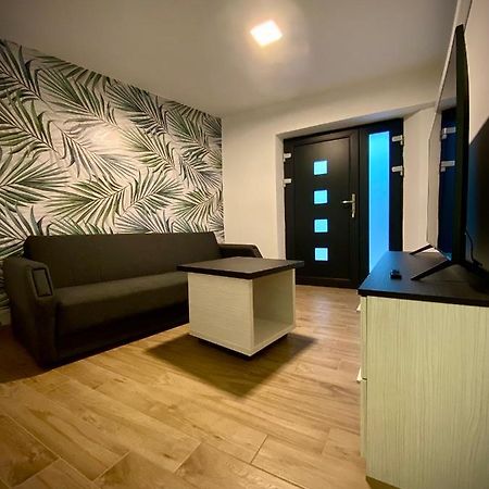 Apartma Sinitus Izola Exteriör bild