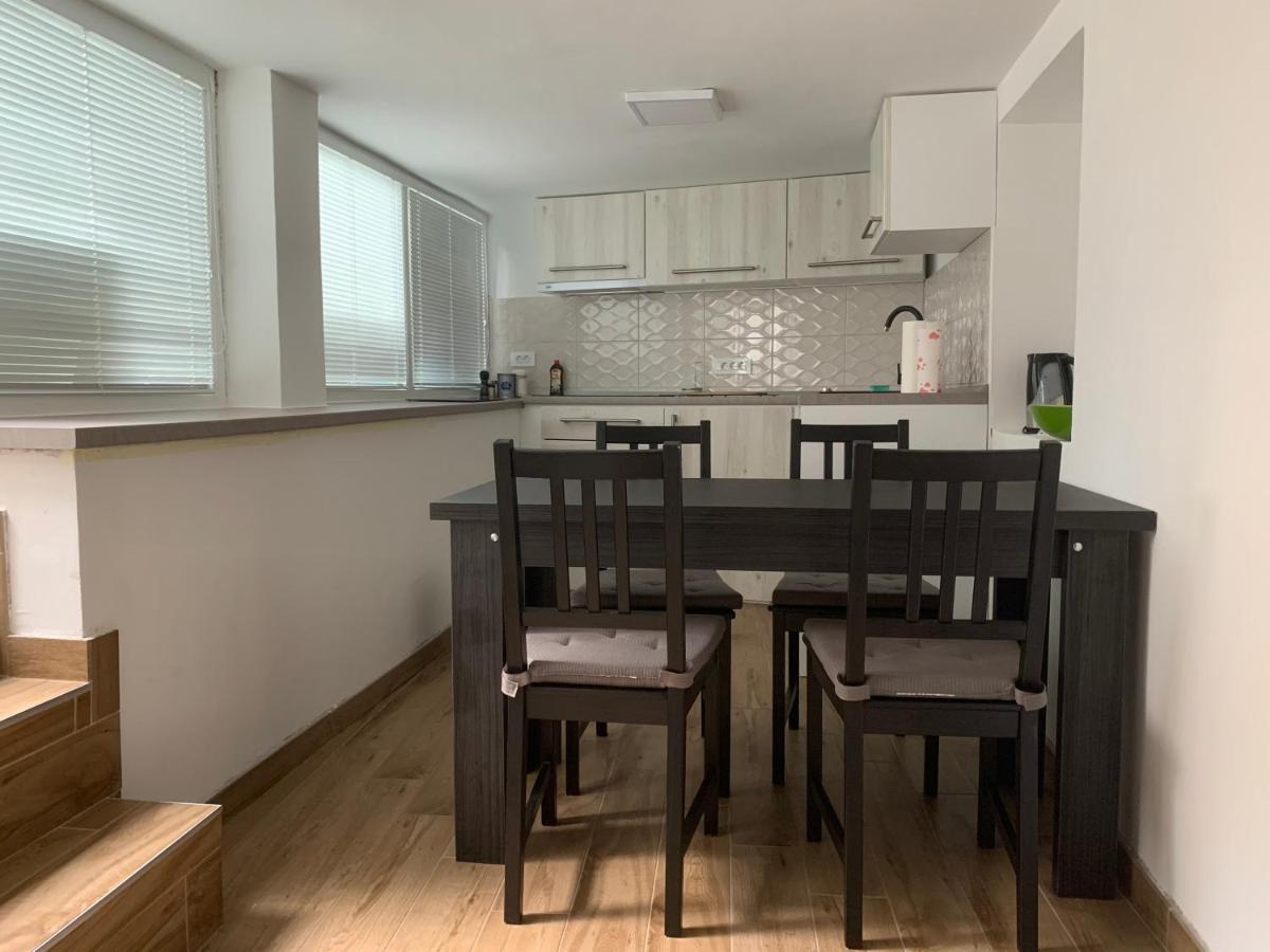 Apartma Sinitus Izola Exteriör bild