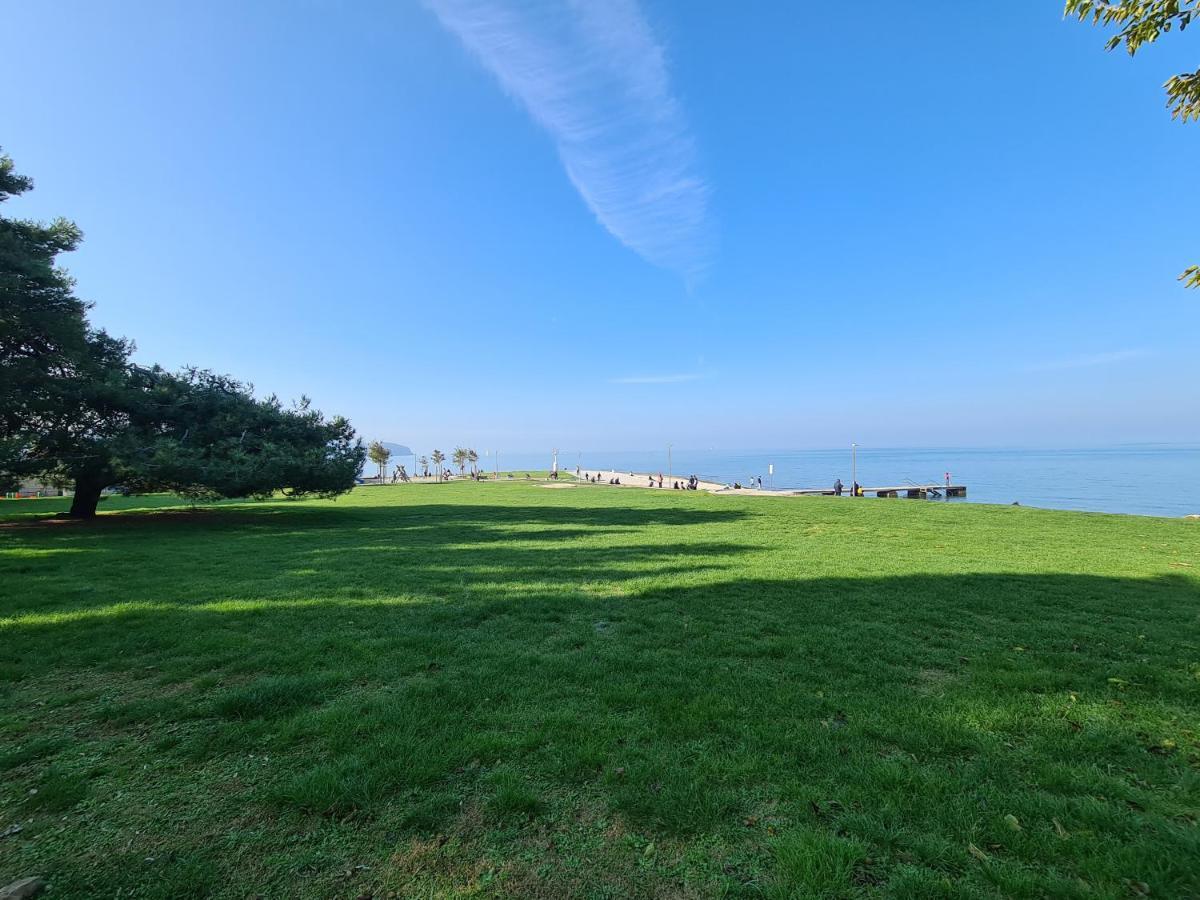 Apartma Sinitus Izola Exteriör bild