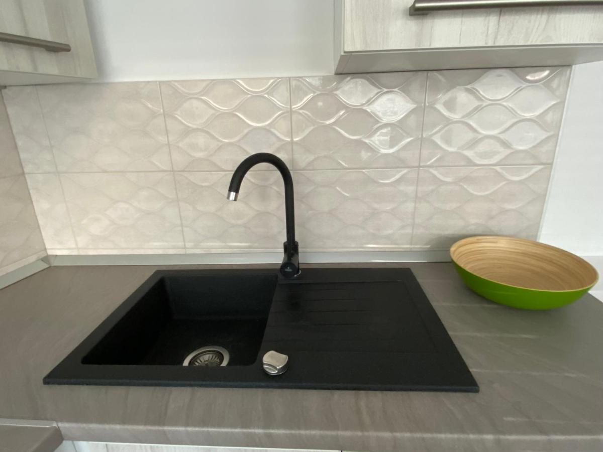 Apartma Sinitus Izola Exteriör bild